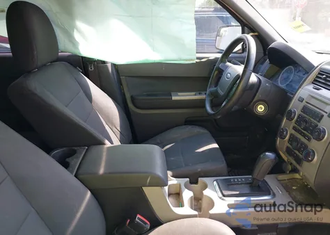 2012 Ford Escape Xlt z USA, uszkodzony, nr VIN 1FMCU0DG2CKB56800